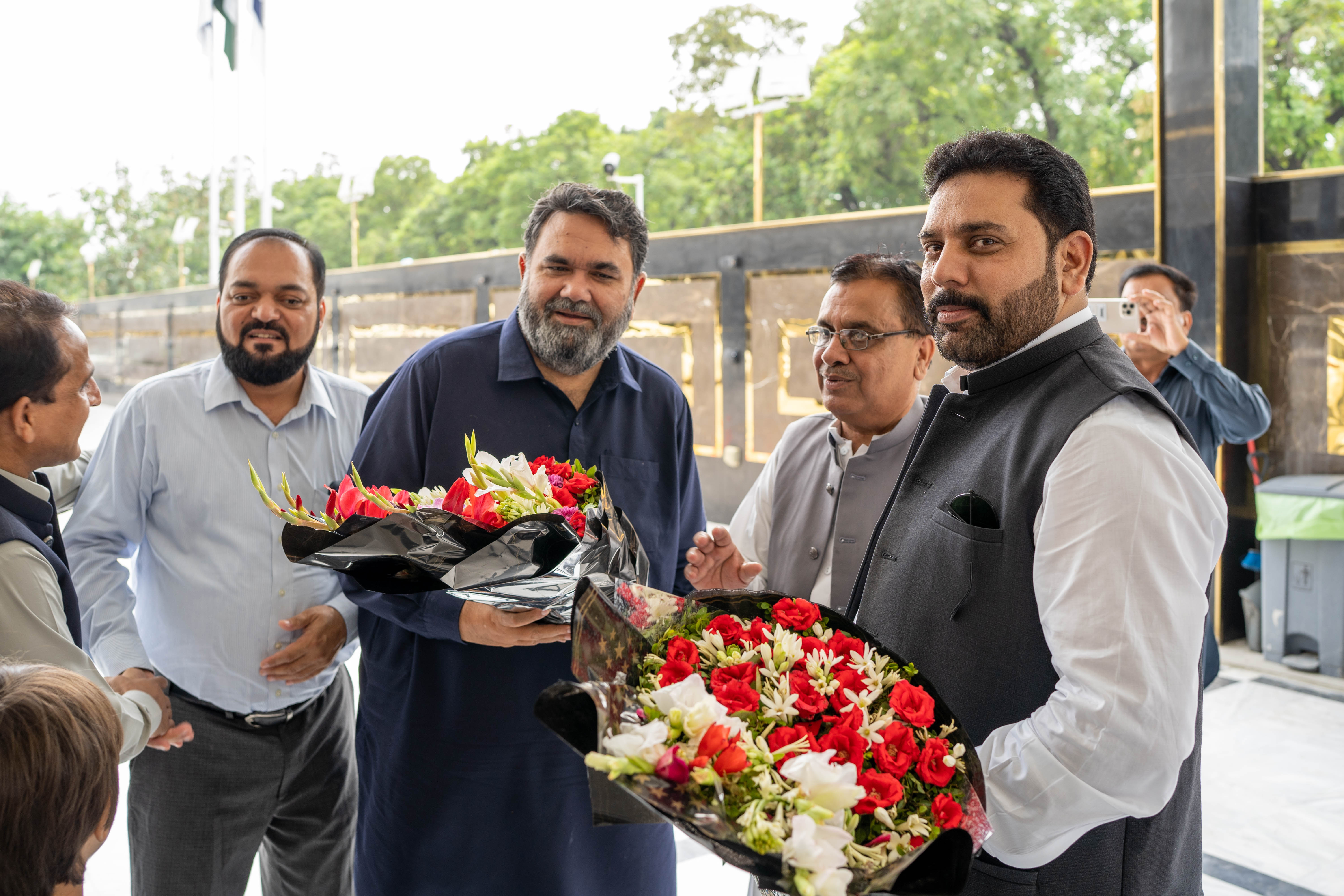 EPR News Gallery | EPR Officials Warmely Welcome Honorable Senator Rana Mahmood-Ul-Hassan in EPR Launching